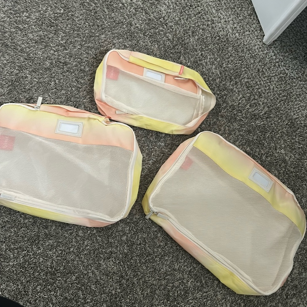BRAND NEW never used Calpak Packing Cubes